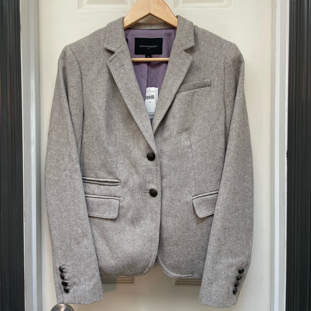 Banana Republic, size 4, beige